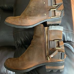 Brown Sorel Boots